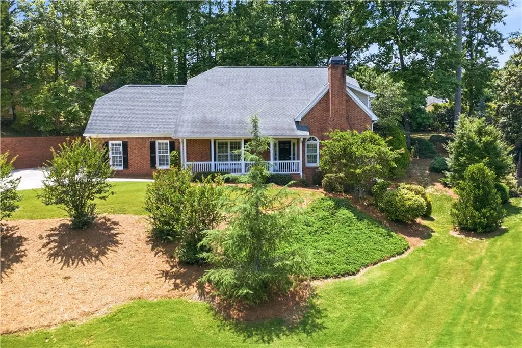 1390 Tennis Court Place, Roswell, GA 30075 - #1