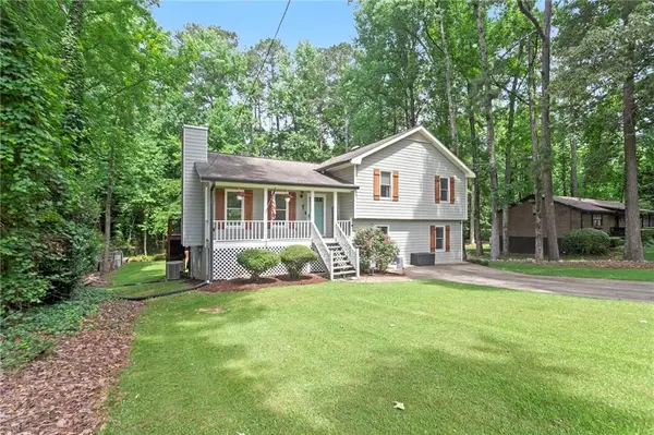 5627 Pinedale Circle, Sugar Hill, GA 30518