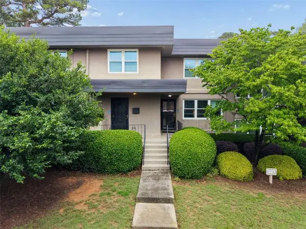327 Lakemoore Drive #B, Atlanta, GA 30342