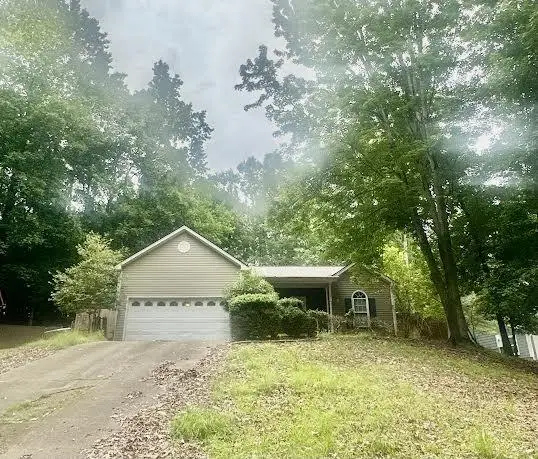 5823 N Cove Road, Gainesville, GA 30504