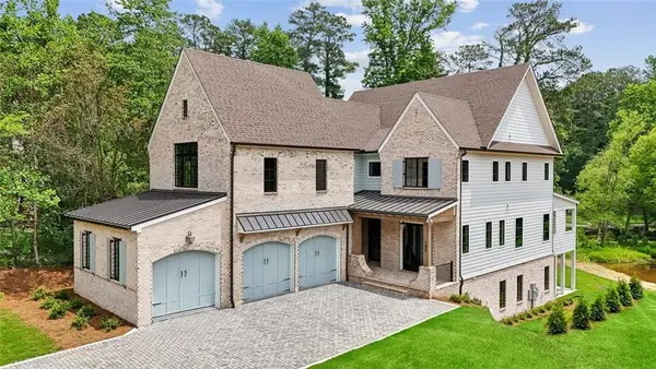 160 Lake Estates Drive, Roswell, GA 30075