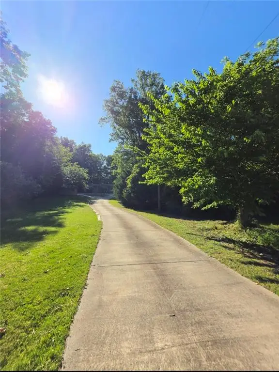2653 Old Auburn Road, Dacula, GA 30019