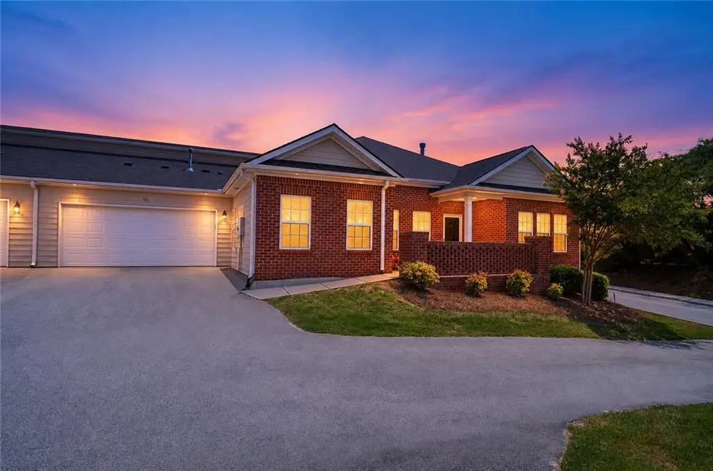 341 Villa Park Circle, Stone Mountain, GA 30087 - #1