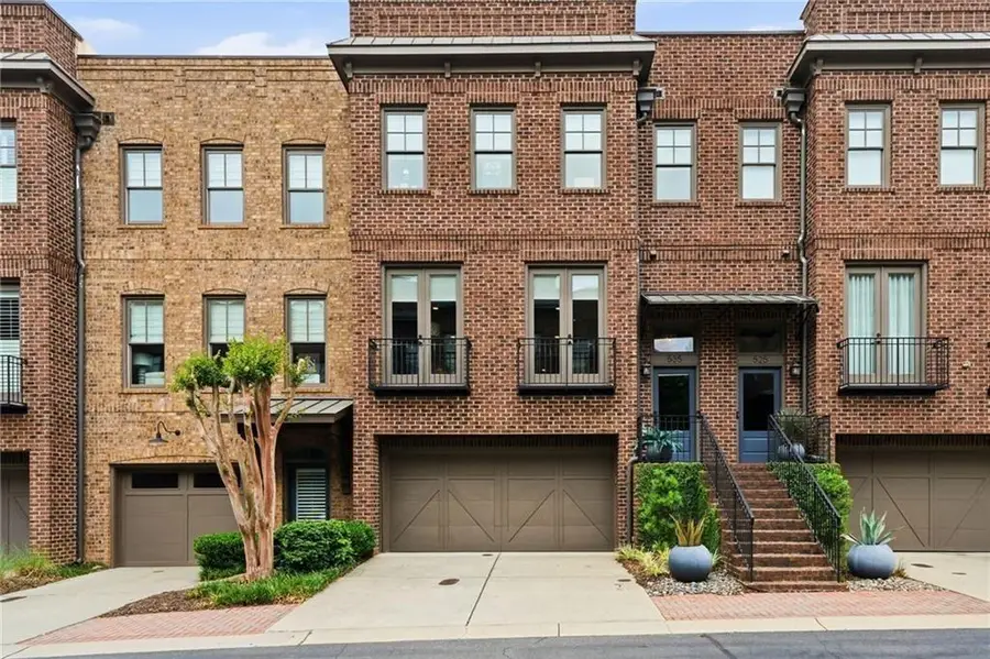 535 Canton Walk, Roswell, GA 30075 - #2