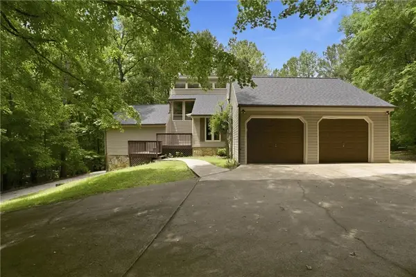 370 Darren Drive, Fayetteville, GA 30215