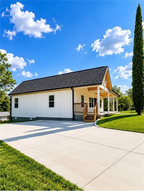 130 E Railroad Avenue, Alto, GA 30510 - #3