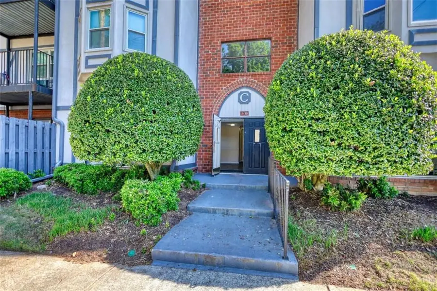 6851 Roswell Rd, Sandy Springs, GA 30328 - #2