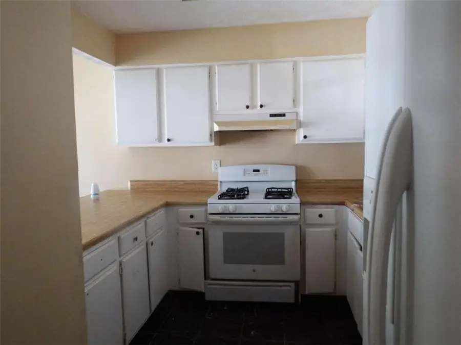 791 Heritage Oaks Drive, Stone Mountain, GA 30088 - #2