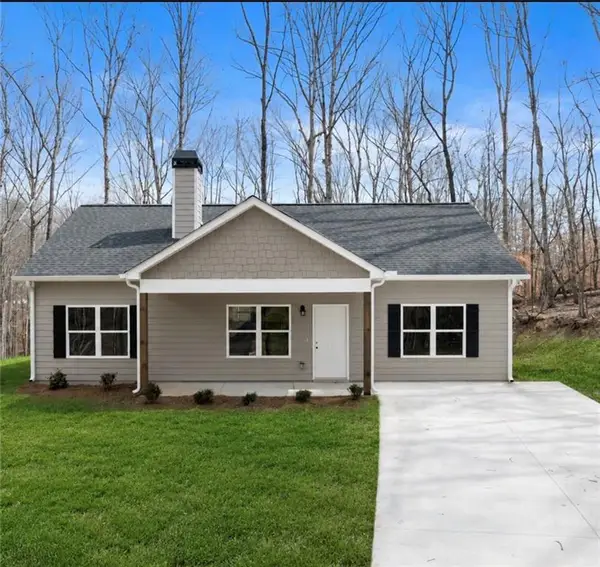 96 Hawks Ridge Ct, Cleveland, GA 30528