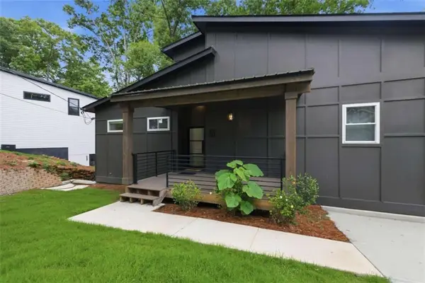 977 Fleetwood Circle, Atlanta, GA 30311