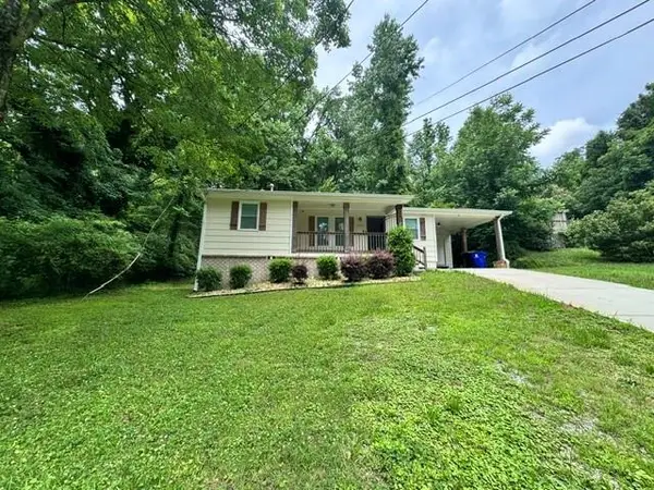 5552 Lakeside Drive, Union City, GA 30291
