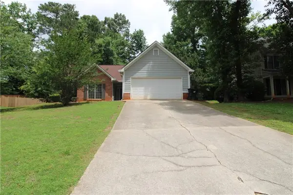 3374 Mosswood Lane, Rex, GA 30273