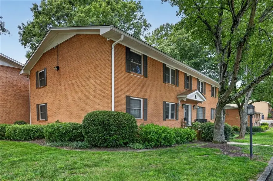 3510 Roswell Road Nw #E2, Atlanta, GA 30305 - #2