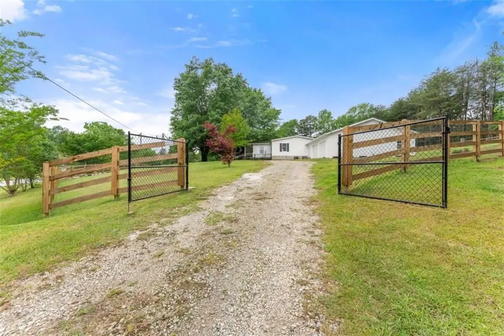 1533 Scenic Drive, Toccoa, GA 30577 - #1