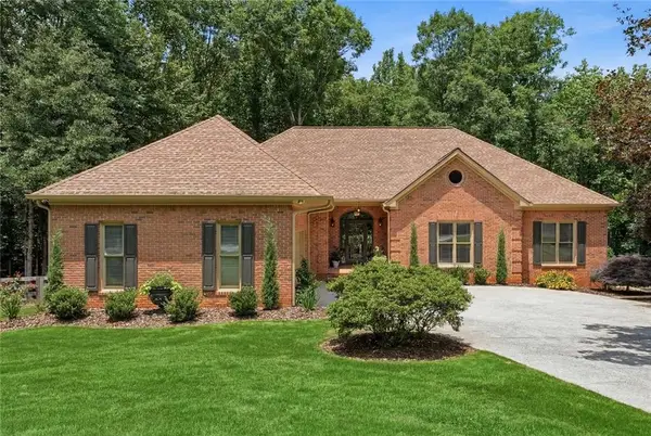 6530 Calamar Drive, Cumming, GA 30040