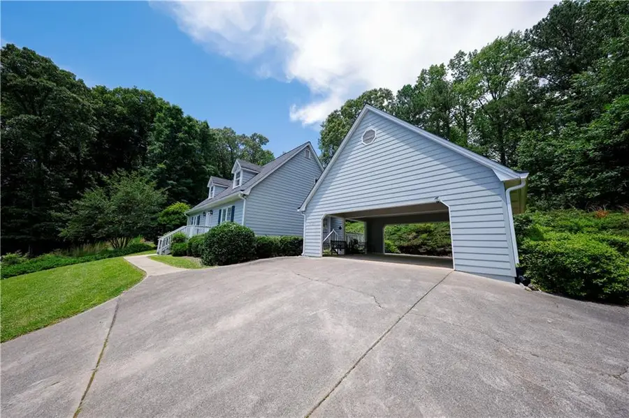 9135 Clearwater Road, Gainesville, GA 30506 - #3