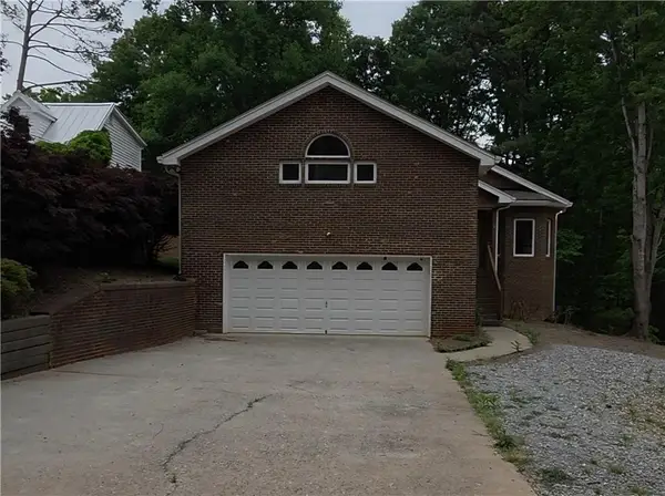 6137 White Oak Drive, Flowery Branch, GA 30542