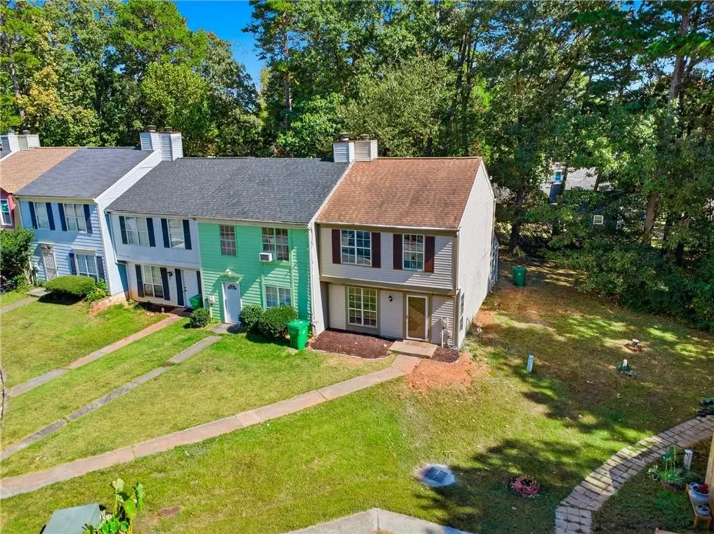 5651 Wells Circle, Stone Mountain, GA 30087 - #1