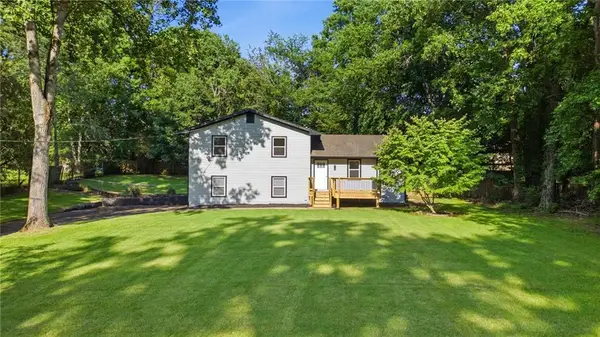 2420 Red Fox Run Nw, Acworth, GA 30101