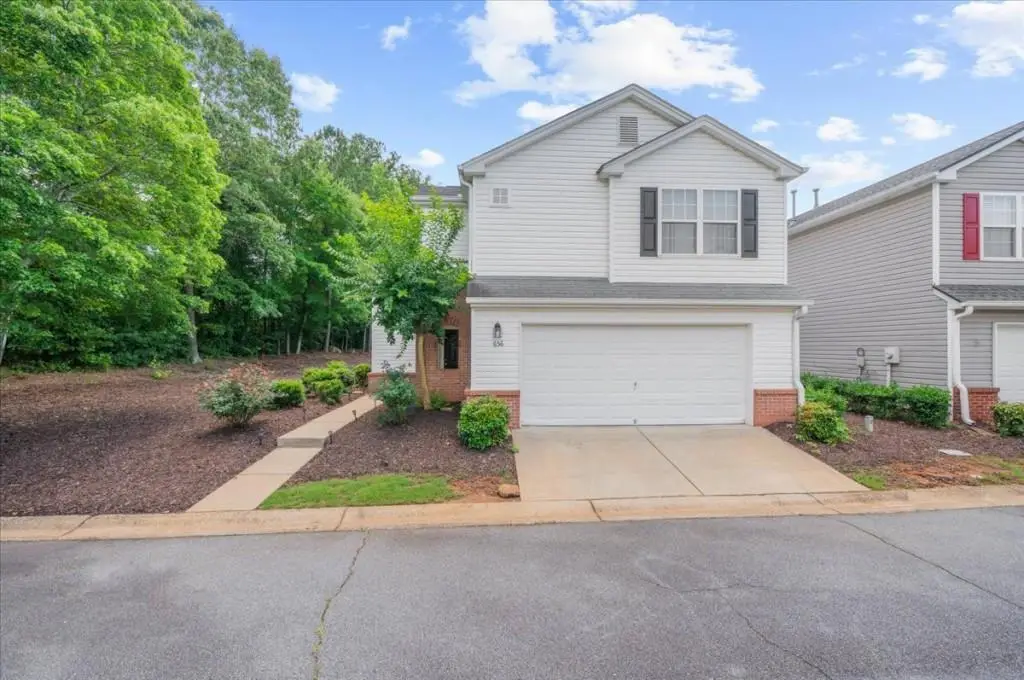 656 W Oaks Drive, Woodstock, GA 30188 - #1