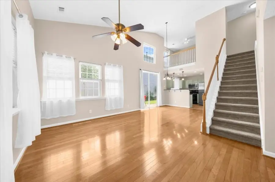 656 W Oaks Drive, Woodstock, GA 30188 - #3