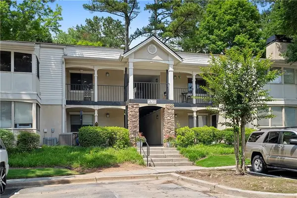 1615 Wingatw Way, Sandy Springs, GA 30353