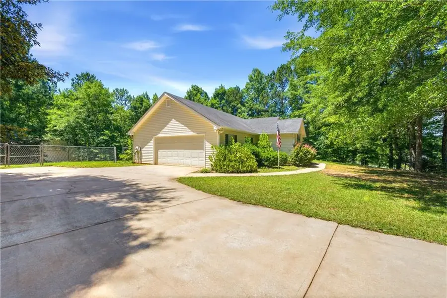 85 Five Oaks Drive, Covington, GA 30014 - #2
