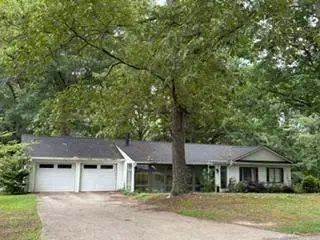 5045 Red Oak Lane, Gainesville, GA 30506