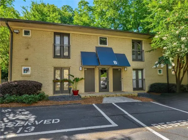 2023 Oakview Road Se #222, Atlanta, GA 30317