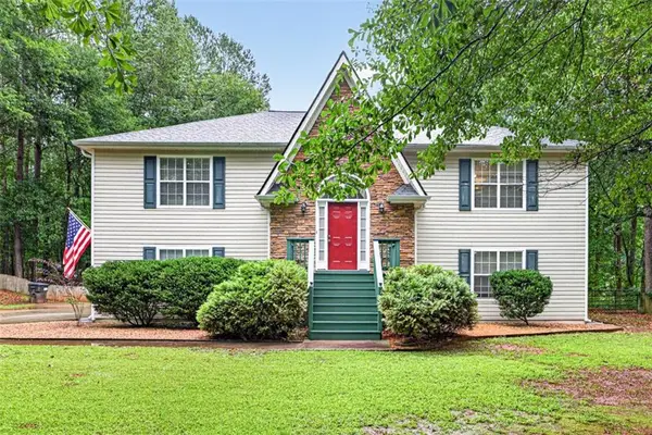 130 Creek Drive, Locust Grove, GA 30248