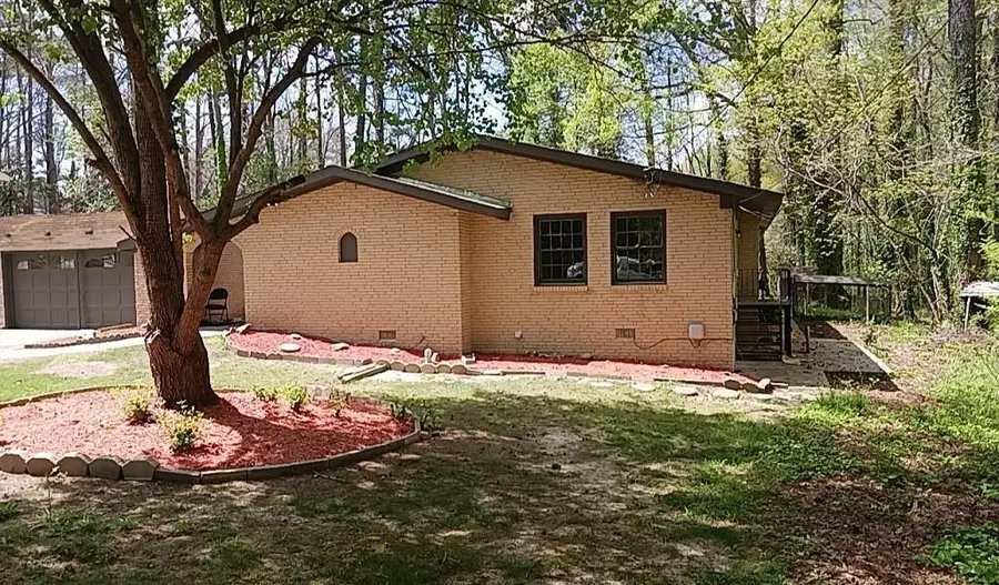 6820 Marlborough Circle S, South Fulton, GA 30349 - #3
