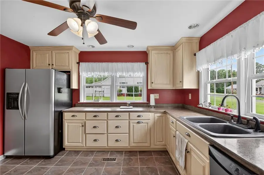 16 Garrett Avenue, Bremen, GA 30110 - #3