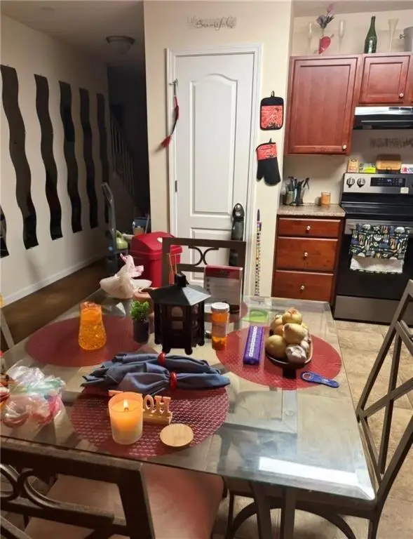 1727 Old Dogwood, Jonesboro, GA 30238 - #2