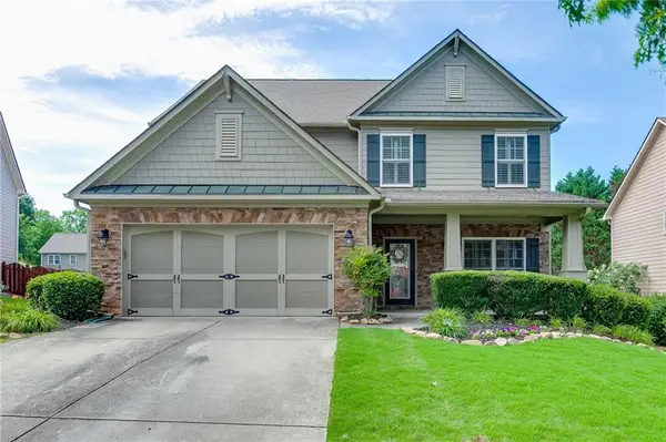 7823 Keepsake Lane, Flowery Branch, GA 30542