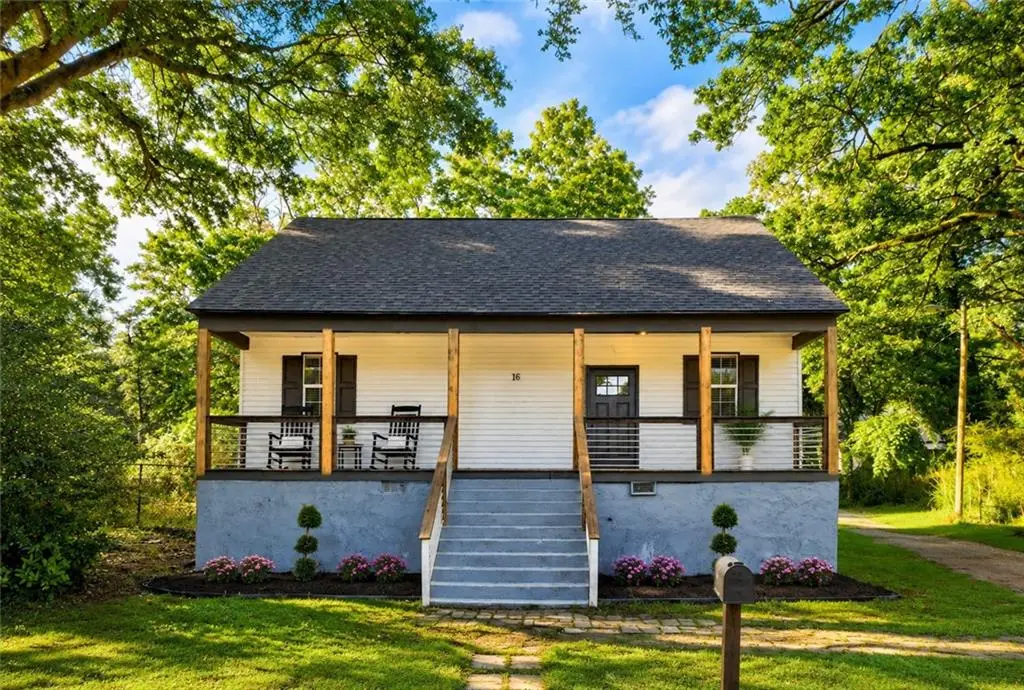 16 Berry Avenue, Newnan, GA 30263 - #1