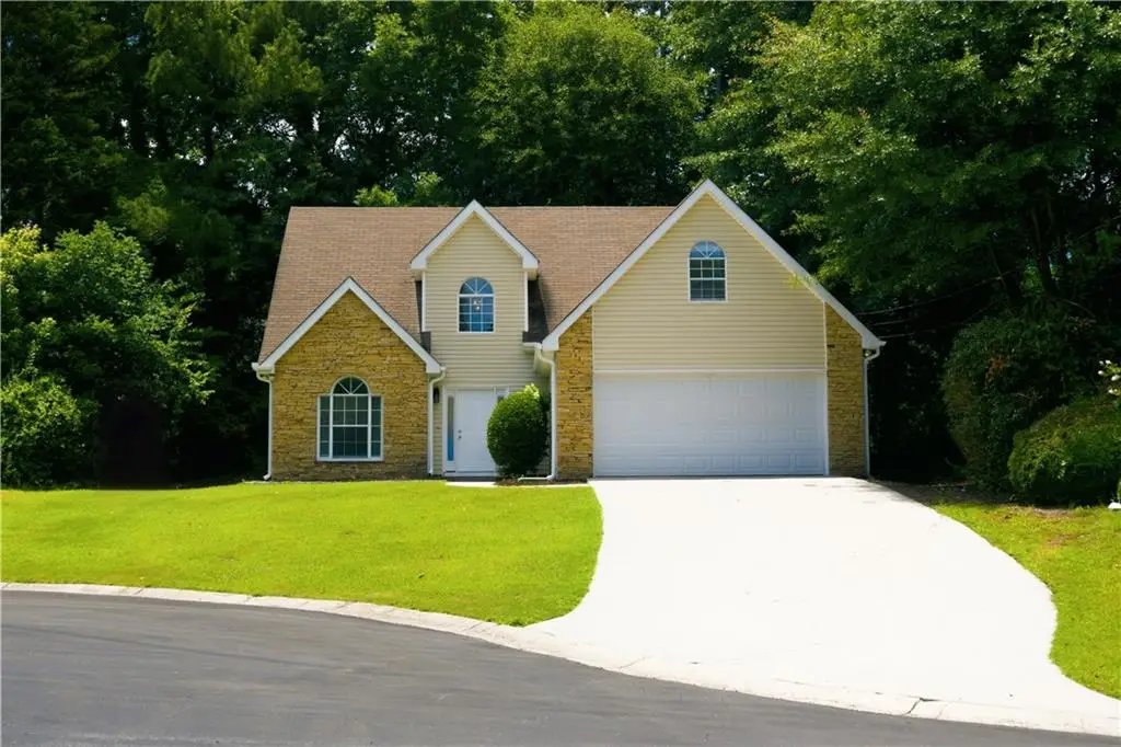5482 Riverside Dr, Sugar Hill, GA 30518 - #1
