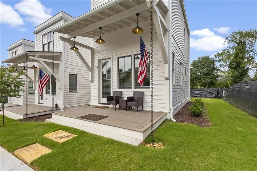 184 W Jarrard Street, Cleveland, GA 30528 - #2