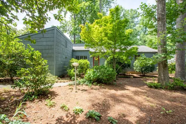 2571 Sandy Court, Marietta, GA 30066