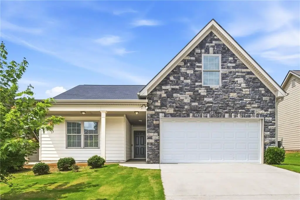 121 W Lexington Avenue, Griffin, GA 30223 - #1