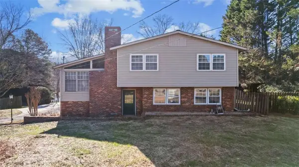 8 Lakemoore Drive, Rome, GA 30161