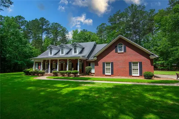 890 Piedmont Lake Drive, Hamilton, GA 31800