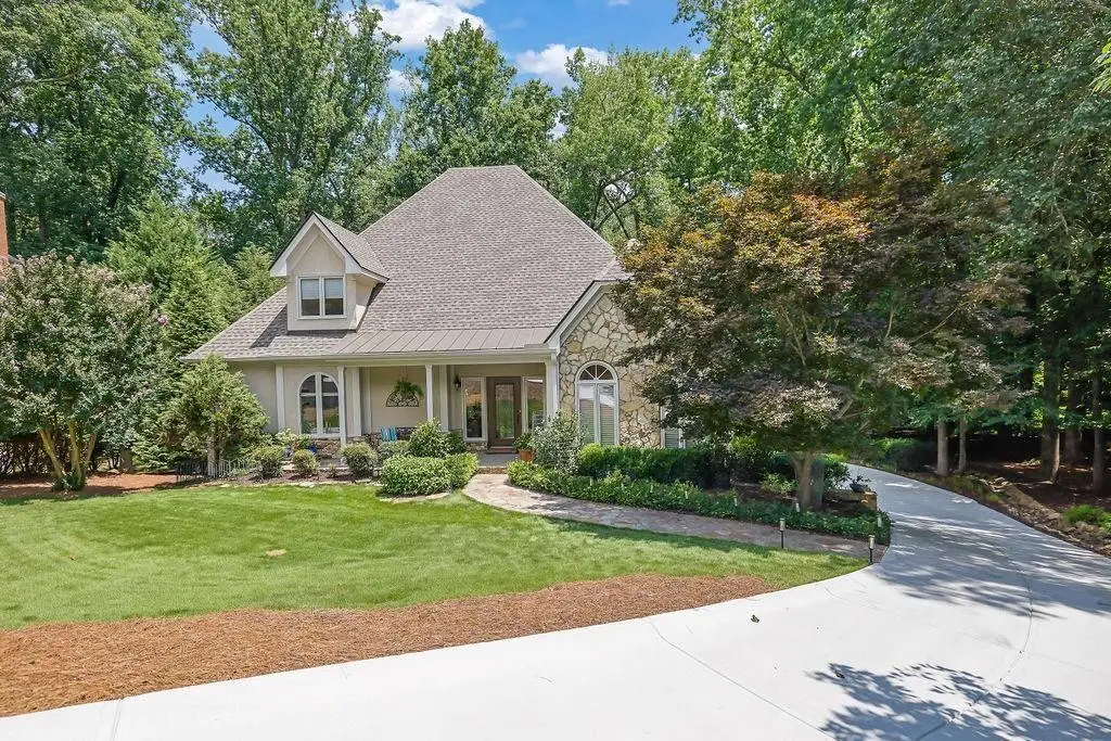 9370 Bluffwind Chase, Roswell, GA 30076 - #1