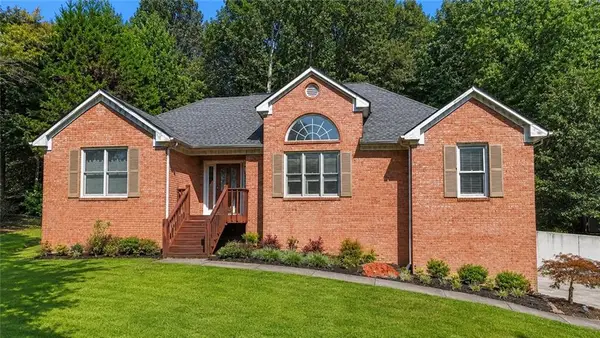 32 Country Meadow Way Nw, Cartersville, GA 30121