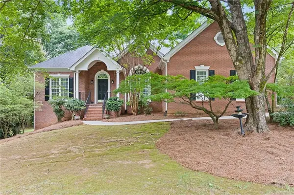 815 Cedar Creek Drive, Suwanee, GA 30024