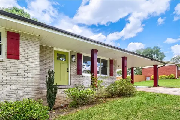 2376 Falls River Drive, Lithia Springs, GA 30122