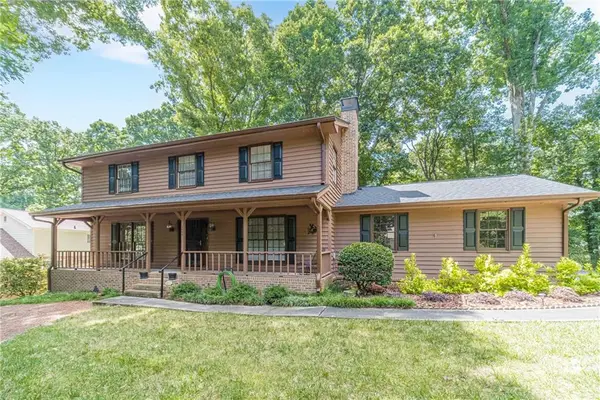 1656 Ramblewood Way, Snellville, GA 30078