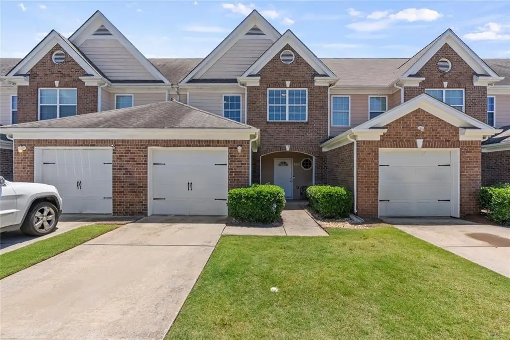 121 Village Drive, Loganville, GA 30052 - #1