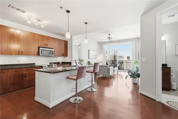 711 Cosmopolitan Drive Ne #326, Atlanta, GA 30324
