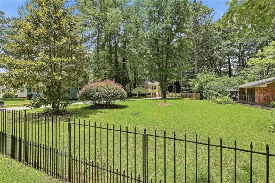 184 Fairview Drive, Fairburn, GA 30213 - #2