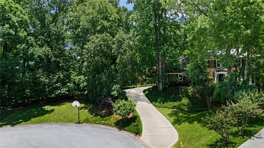 1689 Wellshire Lane, Dunwoody, GA 30338 - #2